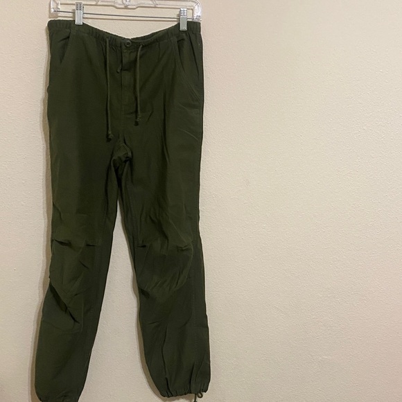 Aritzia TNA original cache cargo parachutepants Olive Green Wide-Leg Track Pants - Picture 8 of 11